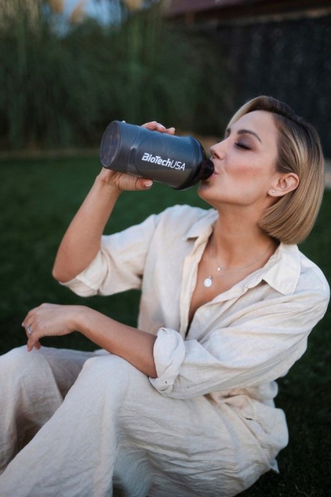 BioTech Iso Whey Zero 500 g Izolat Białko Bez Laktozy WPI Biała czekolada