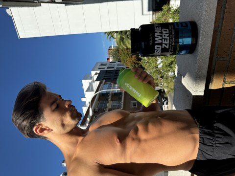 BioTech Iso Whey Zero 500 g Izolat Białko Bez Laktozy WPI Biała czekolada