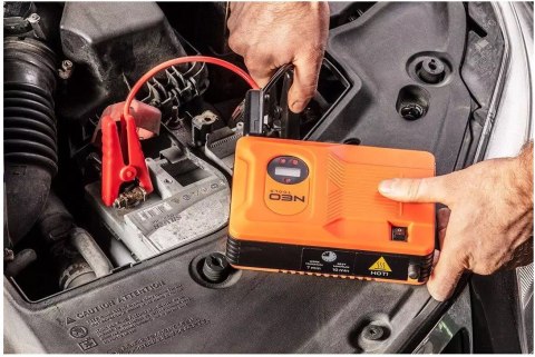 Urządzenie rozruchowe Neo Tools "Jumpstarter", power bank 14Ah, kompresor 3.5 bar, latarka Urządzenie rozruchowe Neo Tools "Jumpstarter", power bank 14Ah, kompresor 3.5 bar, latarka
