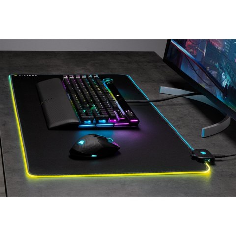 Podkładka gamingowa pod mysz Corsair MM700 RGB Extended XL Podkładka gamingowa pod mysz Corsair MM700 RGB Extended XL