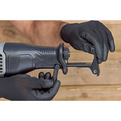 Black&Decker BES301-QS piła szablasta 2800spm 750W (1798340) Czarny, Pomarańczowy Black&Decker BES301-QS piła szablasta 2800spm 750W (1798340) Czarny, Pomarańczowy