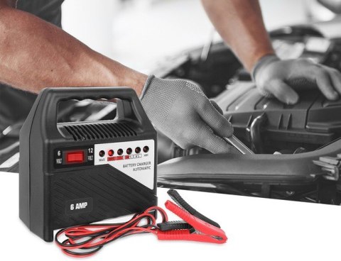 PROSTOWNIK DO AKUMULATORA 12V 6A