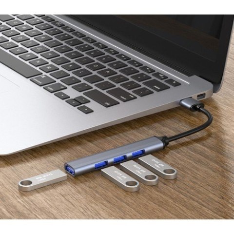HUB USB- 4 PORTY 3.0 + 2.0 IZOXIS 21940