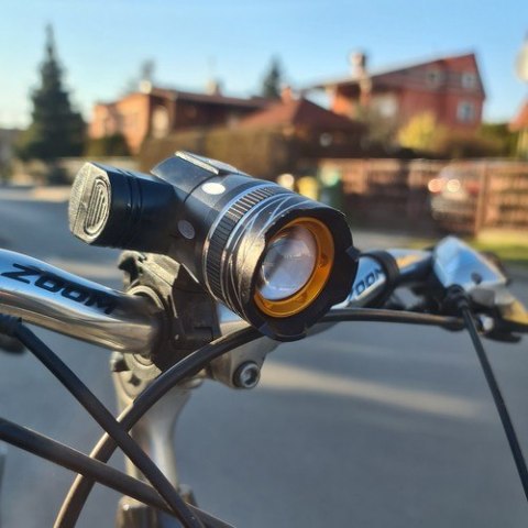 LAMPKA ROWEROWA T6 USB + TYLNE ŚWIATŁO 23681