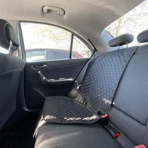 MATA POD FOTELIK SAMOCHODOWY - PIKOWANA 24574