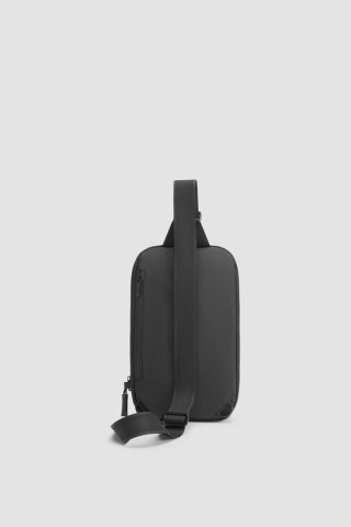 Saszetka XD DESIGN Urban Water Resistant Sling Black P706.2701
