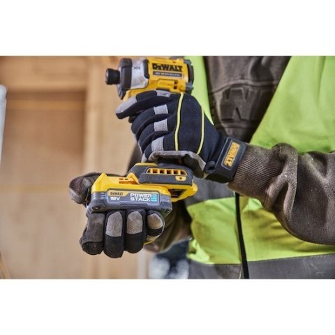 18v xr zakrętarka udarowa 282nm tstak