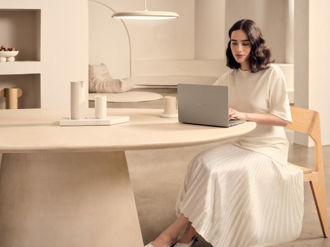 ASUS Zenbook 14 UX3407RA-QD020W X Elite X1E 78 100 14.0" WUXGA OLED 60Hz 400nits Glossy 32GB LPDDR5X SSD1TB Qualcomm Adreno GPU 