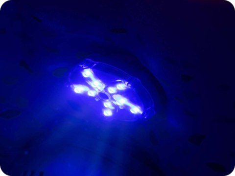 LAMPKA LED DO SPA 7 KOLORÓW BESTWAY 60303
