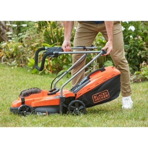 Black & Decker BCMW3318L2 Kosiarka do trawnika typu push Bateria Czarny, Pomarańczowy