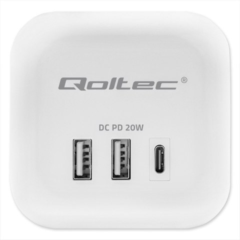 Qoltec Kostka zasilająca przedłużacz 6w1 z podświetlanym włącznikiem | 3x AC | 2x USB | 1x USB-C PD 20W | Biała