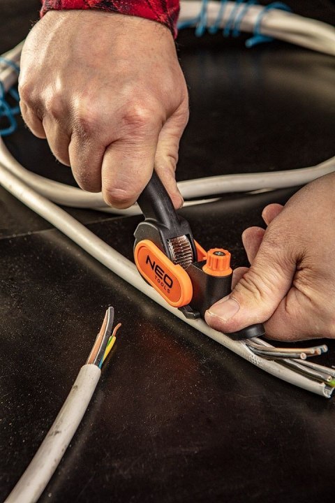 NEO tools 01-400 narzędzie do zdejmowania izolacji NEO tools 01-400 narzędzie do zdejmowania izolacji