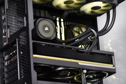 Actina iCUE 7800X3D/32GB/2TB/RTX5070Ti/850W/W11