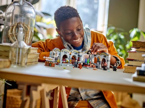 LEGO Harry Potter 76431 Zamek Hogwart: Zajęcia z eliksirów
