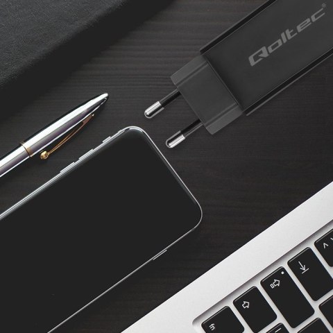 QOLTEC ŁADOWARKA SIECIOWA 90W GAN | 5-20V | 3-4.5A | USB-C 3.1 QOLTEC ŁADOWARKA SIECIOWA 90W GAN | 5-20V | 3-4.5A | USB-C 3.1