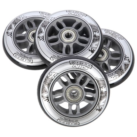 PU 90x24 82A CZARNE (4 szt.) + ABEC-9 CHROME (8 szt.) ZESTAW NILS EXTREME