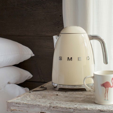 Czajnik elektryczny SMEG KLF03CREU kremowy Czajnik elektryczny SMEG KLF03CREU kremowy
