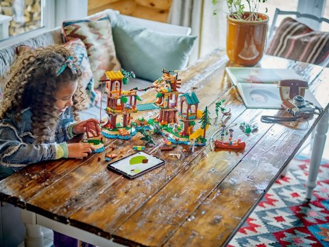 LEGO Friends 42631 Domek na drzewie na obozie kempingowym