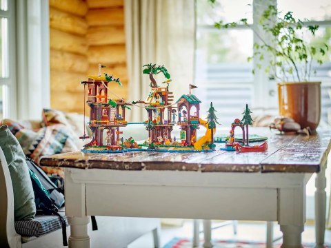 LEGO Friends 42631 Domek na drzewie na obozie kempingowym