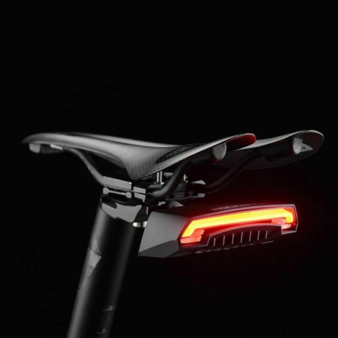 Lampka rowerowa tylna Rockbros LKWD-R1 z laserem i pilotem + kabel micro USB - USB-A - czarna Lampka rowerowa tylna Rockbros LKWD-R1 z laserem i pilotem + kabel micro USB - USB-A - czarna