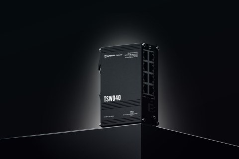 Teltonika TSW040 switch przemysłowy PoE (TSW04000000)