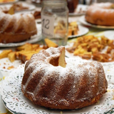 Forma do Pieczenia Babki Granitowa z Kominem ORION 24,5cm