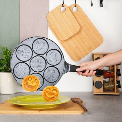 Patelnia do jajek granitowa 7 otworów BLACK LINE 26 cm