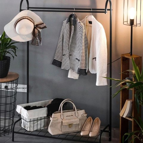 Wieszak Podłogowy Stojący na Ubrania Metalowy Pojemny Czarny VILDE 147 cm