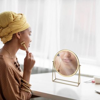 Lusterko na stojaku 33x9x38cm-rysy na ramie