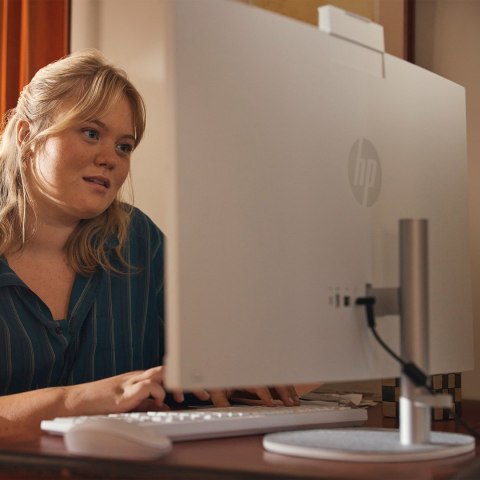 HP AiO 27-cr0224nw i5-1335U 27.0"FHD IPS 300nits AG 16GB DDR4 3200 SSD512 Iris Xe Graphics LAN Cam1080p+IR NoOS Shell White Shel