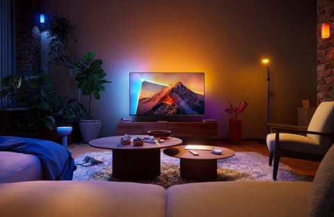 Philips 4K QLED Ambilight TV | 43PQS8611/12 | 43" | Smart TV | TITAN OS | UHD | Black