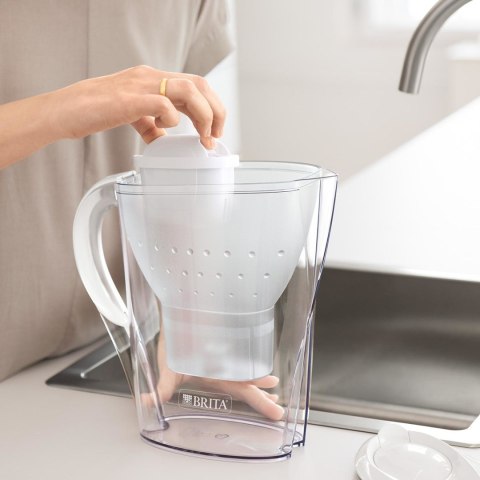 Brita Marella + 3 Maxtra Pro Pure Performance Dzbanek z filtrem do wody 2,4 l Przezroczysty, Szary
