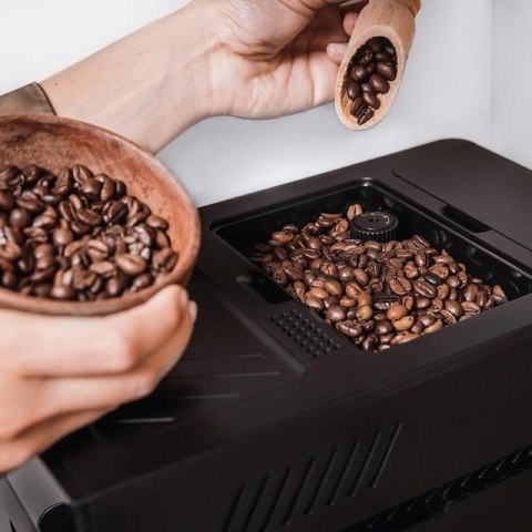 Cecotec Cremmaet Commpact Pełna automatyka Ekspres do espresso 1,1 l