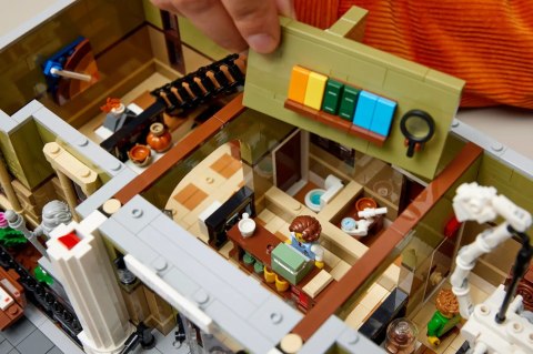 LEGO Icons 10326 - Muzeum Historii Naturalnej