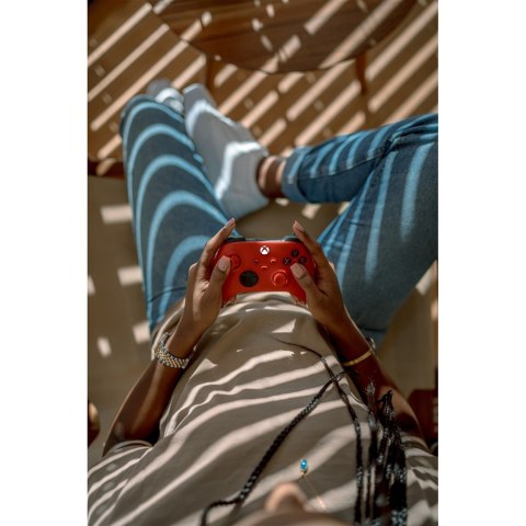 Microsoft Xbox Series Kontroler - Pulsujący czerwon (OUTLET)