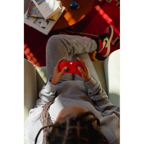 Microsoft Xbox Series Kontroler - Pulsujący czerwon (OUTLET)