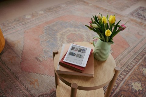Czytnik e-booków Kobo Libra Colour 7" E-Ink Kaleido 3 32GB WI-FI White (OUTLET)