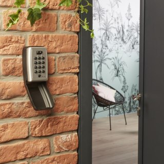 Skrytka na klucze z szyfrem MasterLock 5423EURD