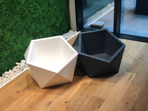DESIGNERSKA DONICA MONUMO VESARI ANTRACYTOWA