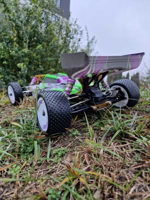 Samochód zdalnie sterowany na pilota RC WLToys 144010 Speed Racing 1:14 silnik bezszczotkowy 75km/h Samochód zdalnie sterowany na pilota RC WLToys 144010 Speed Racing 1:14 silnik bezszczotkowy 75km/h