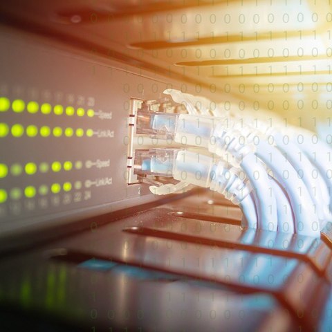 Qoltec Narzędzie do cięcia i zaciskania kabli Ethernet 8P 6P Qoltec Narzędzie do cięcia i zaciskania kabli Ethernet 8P 6P