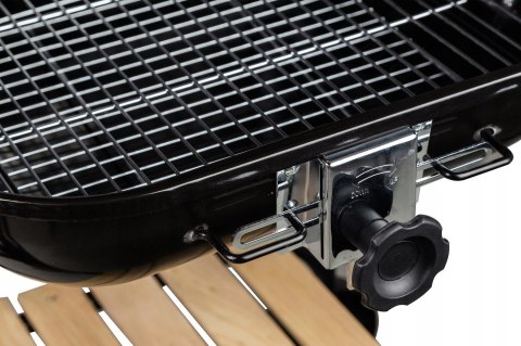 Duży grill ogrodowy z regulacją rusztu drewniane półki Duży grill ogrodowy z regulacją rusztu drewniane półki