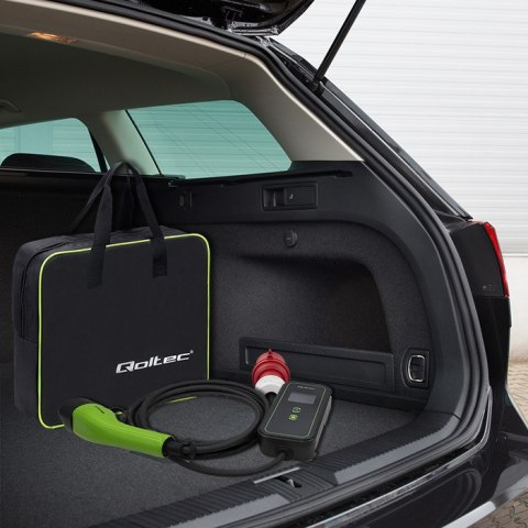 Qoltec Mobilna ładowarka do samochodu elektrycznego EV z regulacją 2w1 Typ2 | 7kW | 230V | CEE 5 PIN | Wi-fi| LCD | Przenośna |